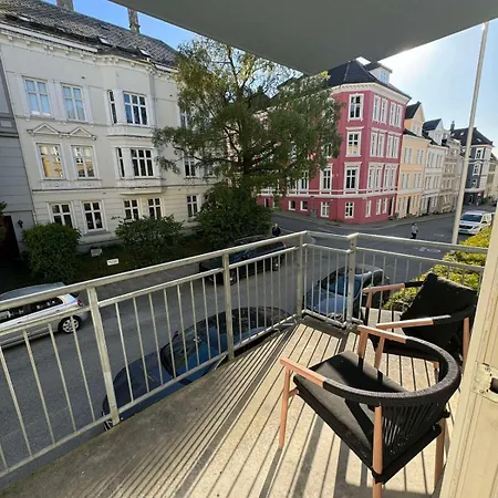 Apartament Romslig, Moderne Leilighet I Bergen Sentrum Bergen