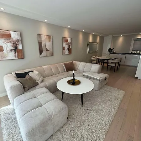 Romslig, Moderne Leilighet I Bergen Sentrum Apartament