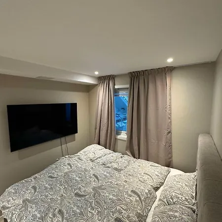 Romslig, Moderne Leilighet I Bergen Sentrum